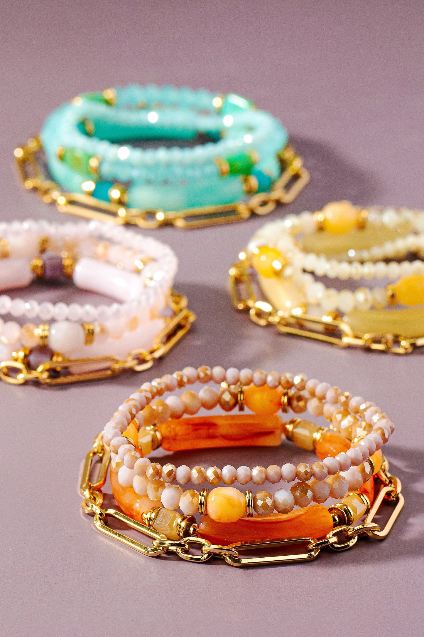 4 ROW CHAIN GLASS AND RESIN BEAD STRETCH BRACELET