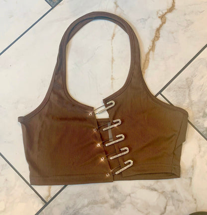 Diamond Pin Halter